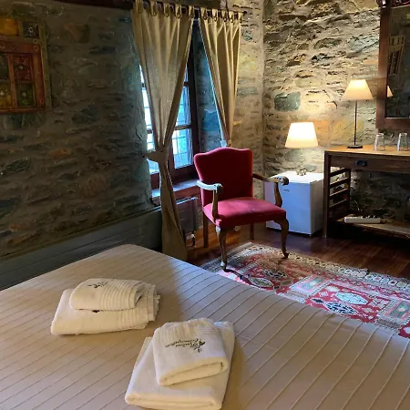 Palio Eleotrivio Guest house Agios Lavrentios