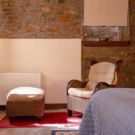 Palio Eleotrivio Guest house Agios Lavrentios