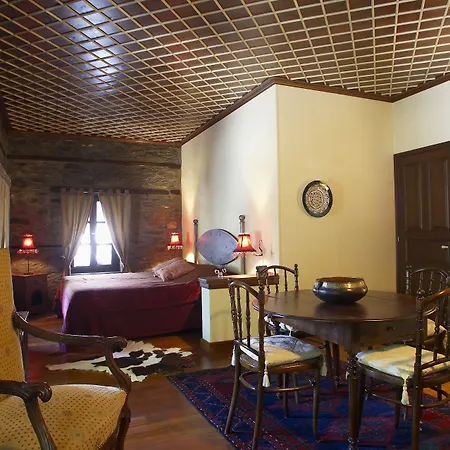 Palio Eleotrivio Agios Lavrentios
